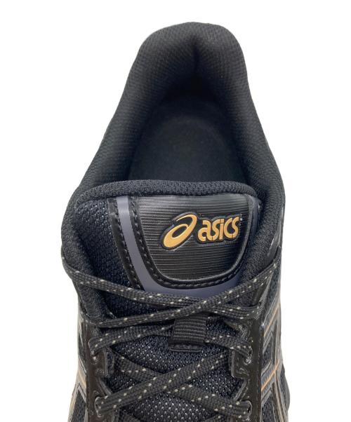 asics（アシックス）asics (アシックス) GEL-KINETIC FLUENT ブラック×ゴールド サイズ:27.5の古着・服飾アイテム