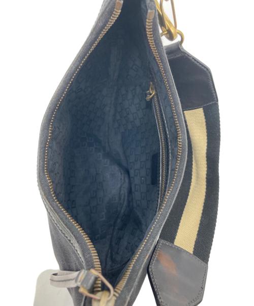 GUCCI（グッチ）GUCCI (グッチ) ハーフムーンショルダーバッグ ブラックの古着・服飾アイテム
