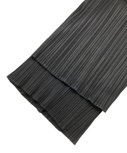 PLEATS PLEASE ISSEY MIYAKE（プリーツプリーズ イッセイミヤケ）PLEATS PLEASE ISSEY MIYAKE (プリーツプリーズ イッセイミヤケ) プリーツパンツ ブラック サイズ:Sの古着・服飾アイテム