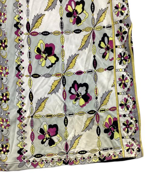 Emilio Pucci（エミリオ プッチ）Emilio Pucci (エミリオ プッチ) レーヨン総柄ワンピース ホワイト×ブラック サイズ:38の古着・服飾アイテム