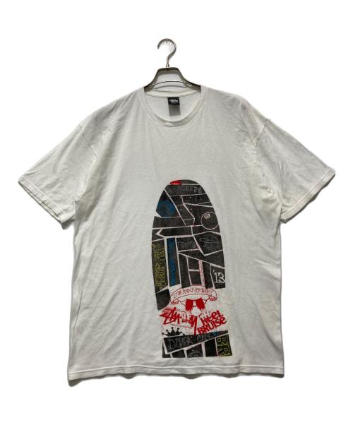 stussy（ステューシー）stussy (ステューシー) HEEL BRUISE TEE / プリントTシャツ ホワイト サイズ:XLの古着・服飾アイテム