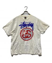 stussy（ステューシー）の古着「スケーター×SSリンクTシャツ」｜ホワイト