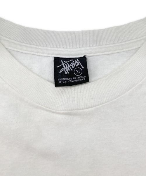 stussy（ステューシー）stussy (ステューシー) コラボプリントT ホワイト サイズ:XLの古着・服飾アイテム