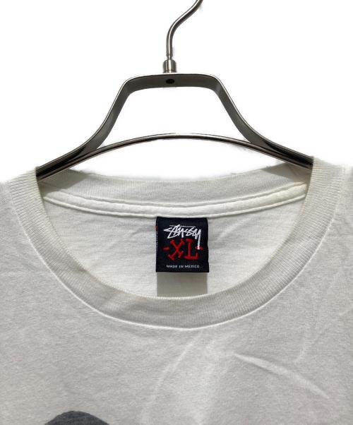 stussy（ステューシー）stussy (ステューシー) グラフィックTEE ホワイト サイズ:XLの古着・服飾アイテム