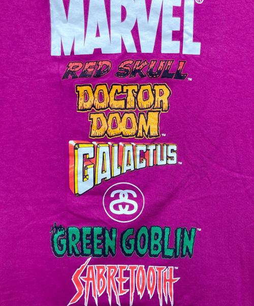 stussy（ステューシー）stussy (ステューシー) MARVEL (マーベル) マーベルヒーローズVSヴィラン Tシャツ パープル サイズ:XLの古着・服飾アイテム
