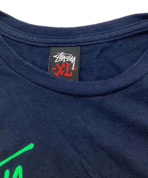 stussy（ステューシー）stussy (ステューシー) IST TEE / プリントTシャツ ネイビー サイズ:XLの古着・服飾アイテム