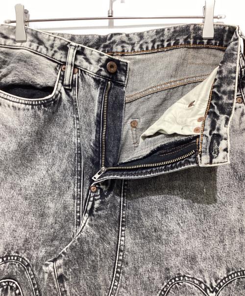 SUGARHILL（シュガーヒル）SUGARHILL (シュガーヒル) ACID WASHED MODERN WESTERN WIDE TROUSERS アシッドウォッシュモダンウエスタンワイドトラウザーデニムパンツ グレー サイズ:32の古着・服飾アイテム