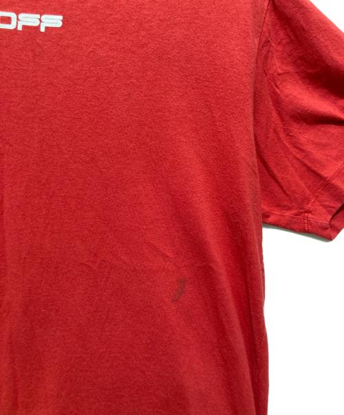OFFWHITE（オフホワイト）OFFWHITE (オフホワイト) CABIN BAGGAGE キャビンバゲッジ エアポートテープ アロー Tシャツ レッド サイズ:Mの古着・服飾アイテム