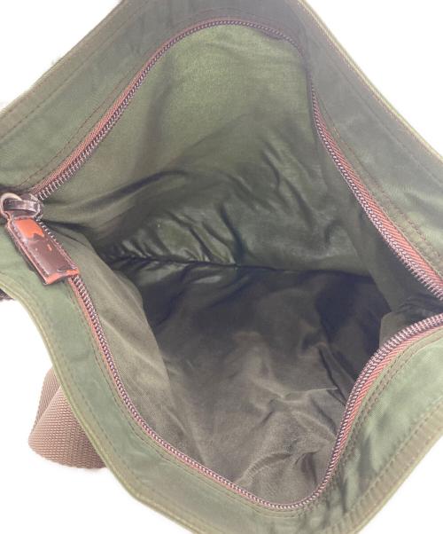 PRADA（プラダ）PRADA (プラダ) ナイロンショルダーバッグ グリーンの古着・服飾アイテム