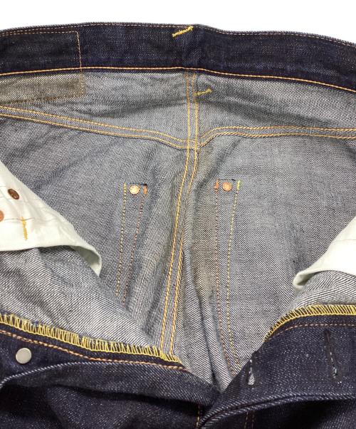 EVISU（エヴィス）EVISU (エヴィス) HELLO KITTY (ハローキティ) 2001 No.2  刺繍カモメ デニムパンツ インディゴ サイズ:32×35の古着・服飾アイテム