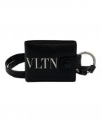 VALENTINO GARAVANIヴァレンティノ・ガラヴァーニ）の古着「ネックストラップ付2つ折り財布」｜ブラック