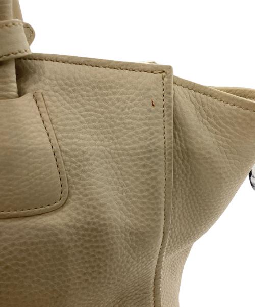 PRADA（プラダ）PRADA (プラダ) 三角ロゴプレート　レザートートバッグ アイボリーの古着・服飾アイテム