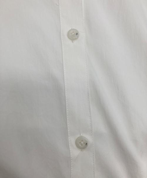 UN3D.（アンスリード）UN3D. (アンスリード) W TRIANGLE TUCK SH ホワイト サイズ:38の古着・服飾アイテム