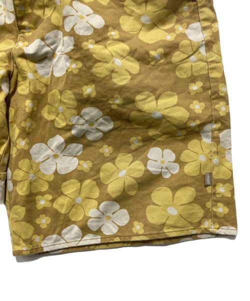 stussy（ステューシー）stussy (ステューシー) フラワーパターンハーフパンツ イエロー サイズ:36の古着・服飾アイテム