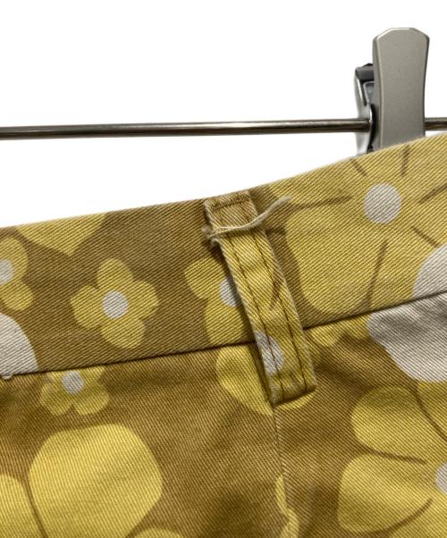 stussy（ステューシー）stussy (ステューシー) フラワーパターンハーフパンツ イエロー サイズ:36の古着・服飾アイテム