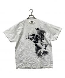 stussy（ステューシー）の古着「横浜港北チャプターTシャツ」｜ホワイト