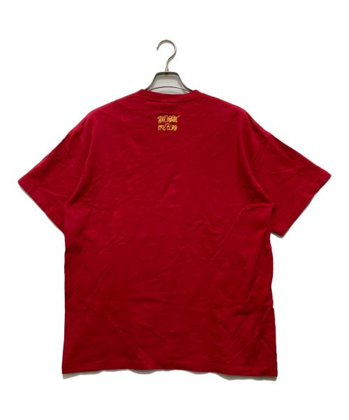 stussy（ステューシー）stussy (ステューシー) ERIC ELMS (エリックエルムズ) BUILT TO DESTORY Tシャツ レッド サイズ:XLの古着・服飾アイテム