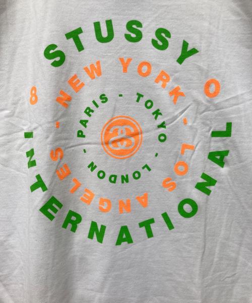 stussy（ステューシー）stussy (ステューシー) ラウンドロゴTシャツ ホワイト サイズ:XL 未使用品の古着・服飾アイテム