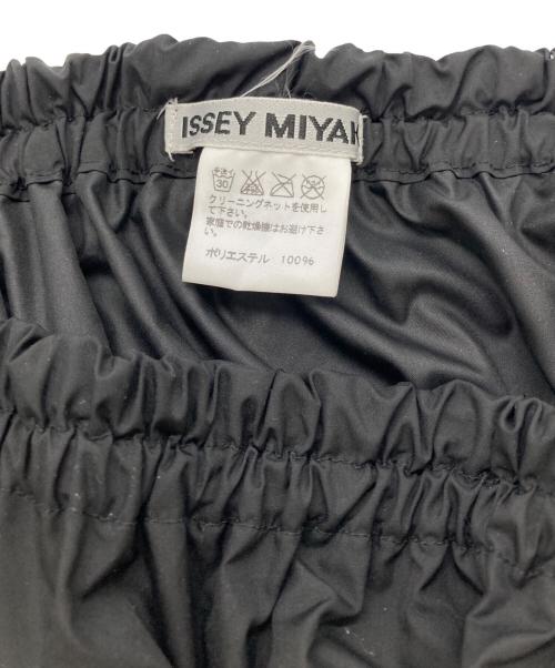 ISSEY MIYAKE（イッセイミヤケ）ISSEY MIYAKE (イッセイミヤケ) アシンメトリーギャザースカート ブラック サイズ:2の古着・服飾アイテム