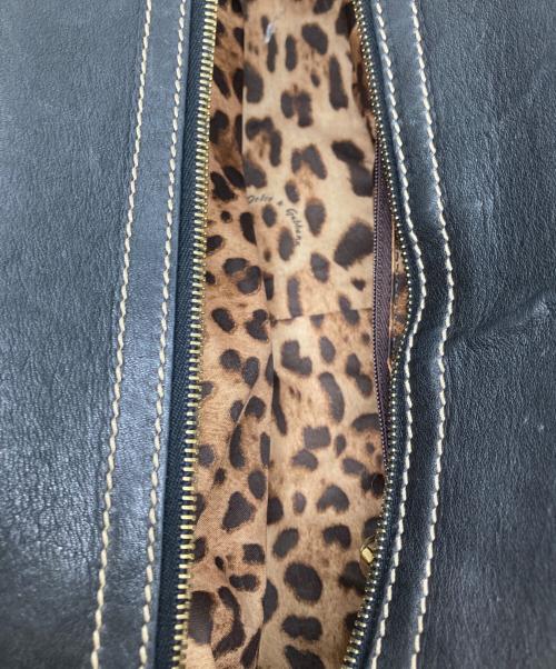 DOLCE & GABBANA（ドルチェ＆ガッバーナ）DOLCE & GABBANA (ドルチェ＆ガッバーナ) ハンドバッグ ブラック×ゴールド サイズ:OneSizeの古着・服飾アイテム