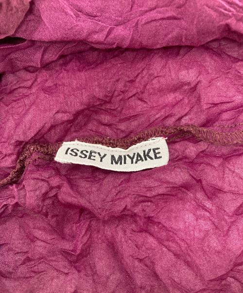 ISSEY MIYAKE（イッセイミヤケ）ISSEY MIYAKE (イッセイミヤケ) ノースリーブグラデーションブラウス ピンク×パープル サイズ:不明の古着・服飾アイテム
