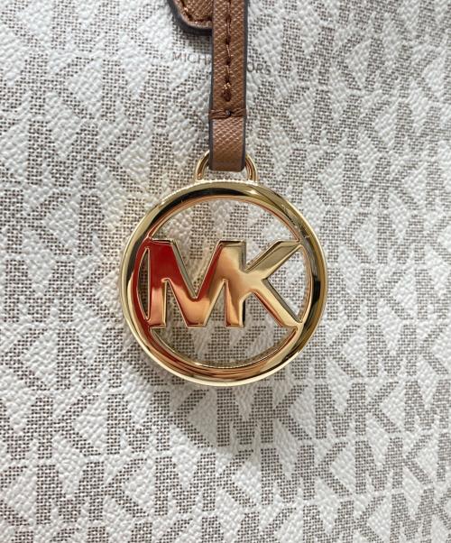MICHAEL KORS（マイケル・コース）MICHAEL KORS (マイケルコース) GILLY LG DRWSTG TRVL TOTE / ギリーLGトラベルトートバッグ ブラウン×ホワイトの古着・服飾アイテム