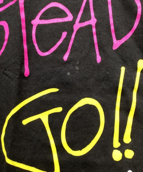 stussy（ステューシー）stussy (ステューシー) Ready Steady Go Tee / レディ ステディ ゴー Tシャツ / プリントTシャツ ブラック サイズ:XLの古着・服飾アイテム