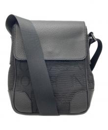EMPORIO ARMANI（エンポリオ アルマーニ）の古着「テスートマクロロゴショルダーバッグ」｜ブラック