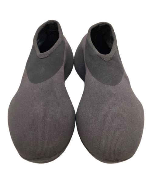 adidas（アディダス）adidas (アディダス) YEEZY Knit Runner / イージーニットランナー グレー サイズ:26.5cmの古着・服飾アイテム