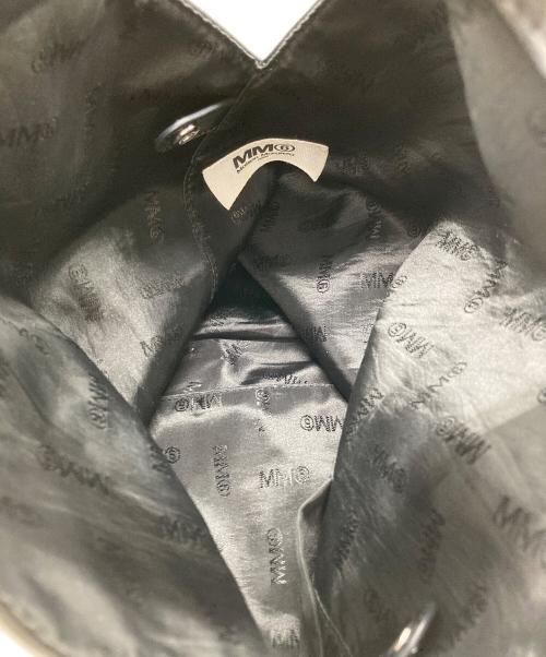 MM6 Maison Margiela（エムエムシックスメゾンマルジェラ）MM6 Maison Margiela (エムエムシックスメゾンマルジェラ) おにぎりバッグ / ジャパニーズ / トートバッグ ブラックの古着・服飾アイテム