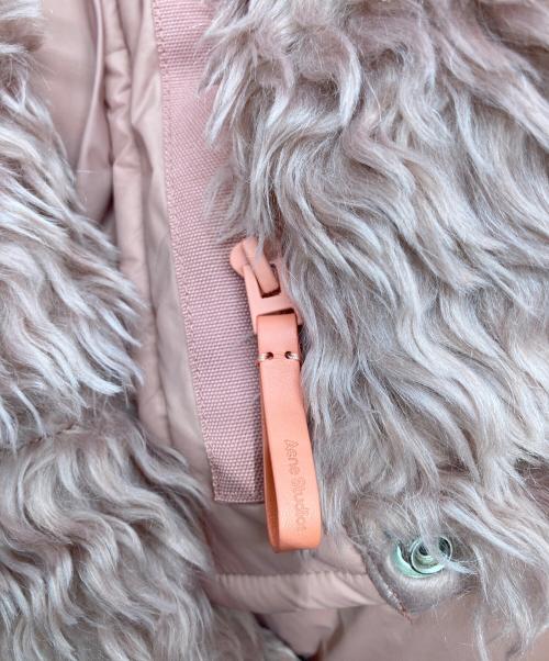 Acne studios（アクネ ストゥディオズ）Acne studios (アクネ ストゥディオス) FAUX FUR DOWN JACKET ピンク サイズ:３０の古着・服飾アイテム