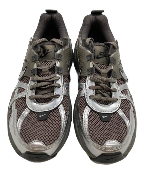 NIKE（ナイキ）NIKE (ナイキ) V2K RUN / V2K ラン / ローカットスニーカー グレー サイズ:27.5cmの古着・服飾アイテム