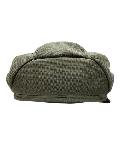 TUMI（トゥミ）TUMI (トゥミ) リュック オリーブの古着・服飾アイテム