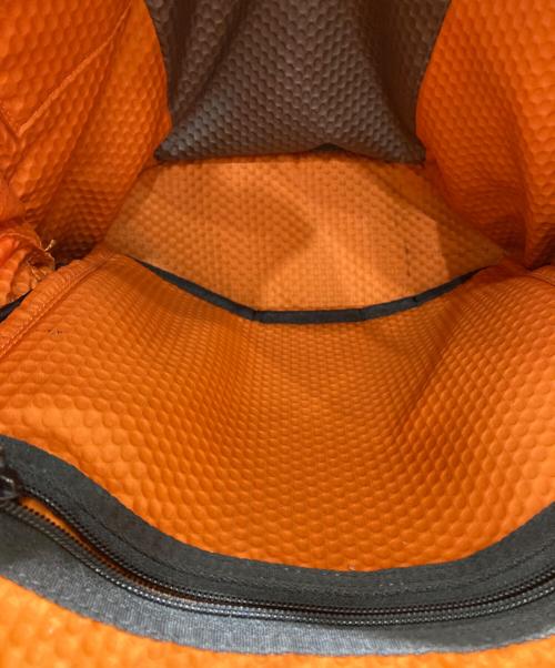 TUMI（トゥミ）TUMI (トゥミ) リュック オリーブの古着・服飾アイテム