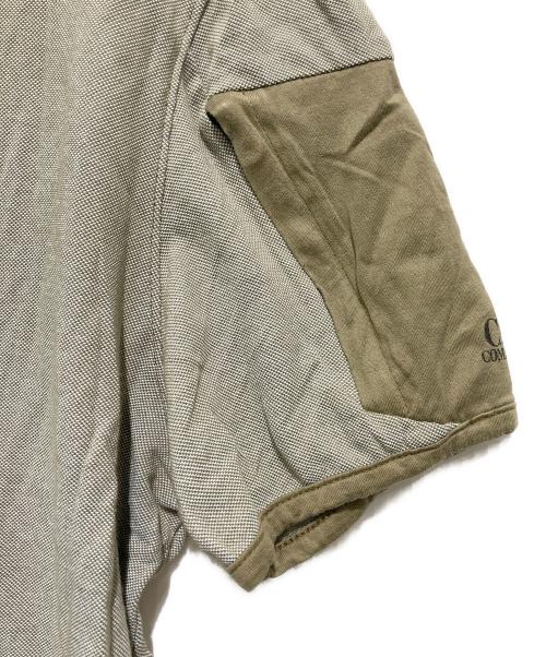 C.P COMPANY（シーピーカンパニー）C.P COMPANY (シーピーカンパニー) 半袖Tシャツ ホワイト×ベージュ サイズ:Mの古着・服飾アイテム