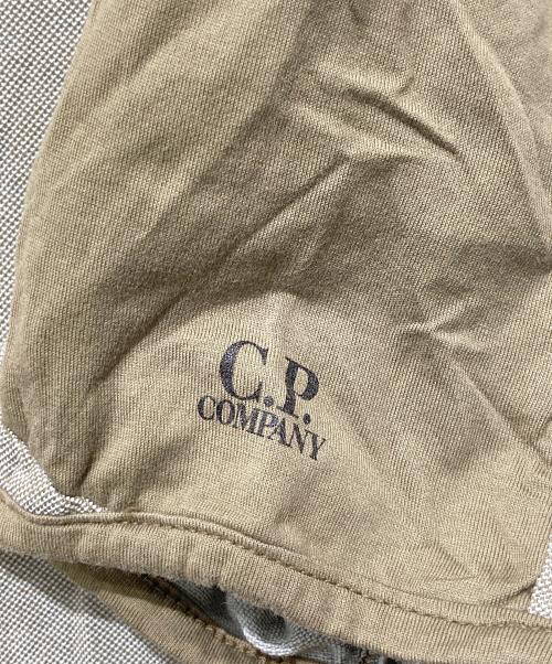C.P COMPANY（シーピーカンパニー）C.P COMPANY (シーピーカンパニー) 半袖Tシャツ ホワイト×ベージュ サイズ:Mの古着・服飾アイテム