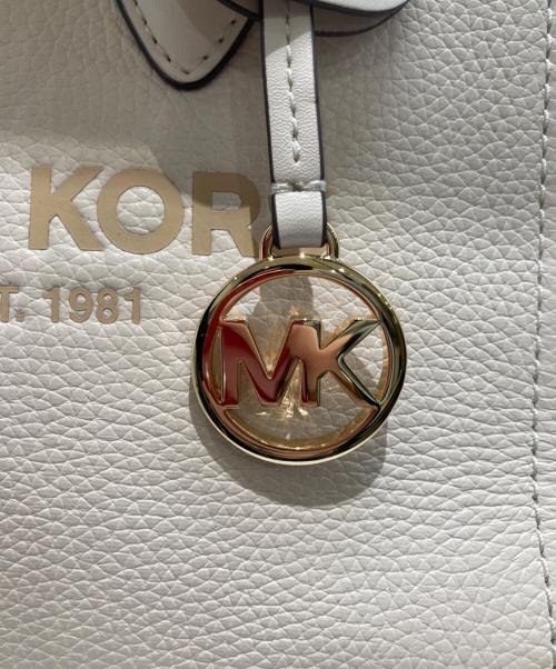 MICHAEL KORS（マイケル・コース）MICHAEL KORS (マイケル・コース) スモール ショッパー トートバッグ ベージュの古着・服飾アイテム