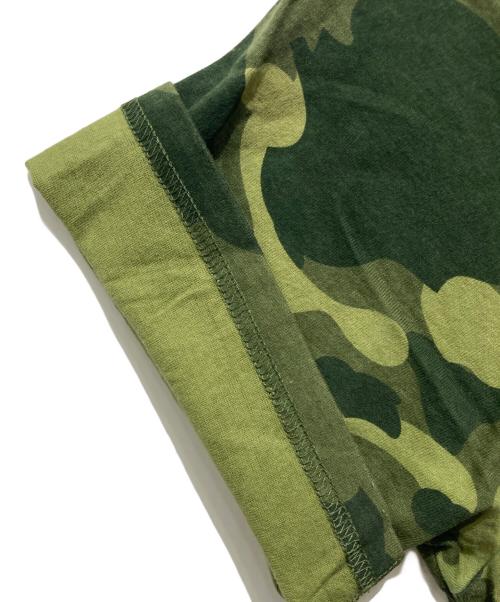 A BATHING APE（ア ベイシング エイプ）A BATHING APE (ア ベイシング エイプ) Color Camo BAPE Tee カーキ サイズ:Mの古着・服飾アイテム