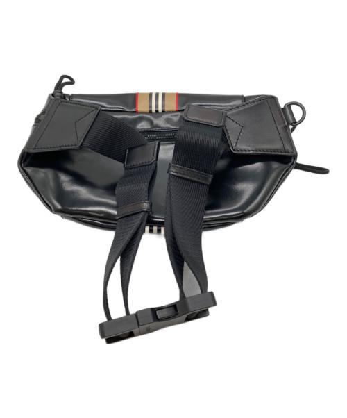 BURBERRY（バーバリー）BURBERRY (バーバリー) ボディーバッグ ブラックの古着・服飾アイテム