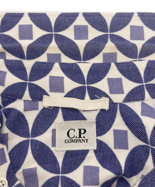 C.P COMPANY（シーピーカンパニー）C.P COMPANY (シーピーカンパニー) ポロシャツ ブルー×ホワイト サイズ:Lの古着・服飾アイテム