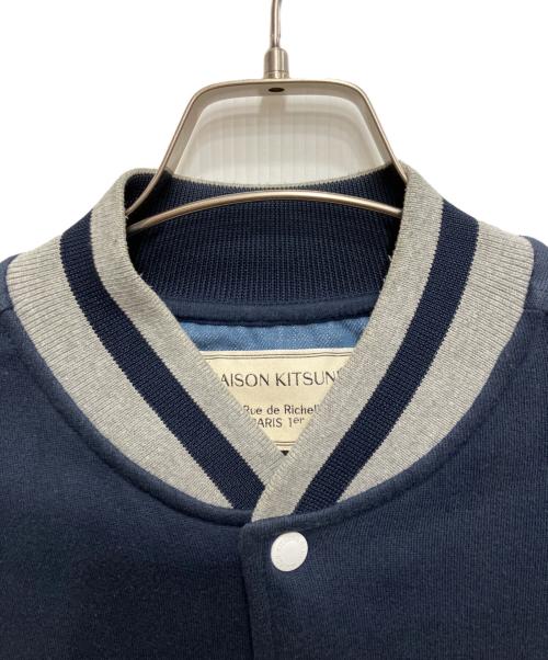 maison kitsune（メゾンキツネ）maison kitsune (メゾンキツネ) スウェットスタジャン ネイビー サイズ:Mの古着・服飾アイテム