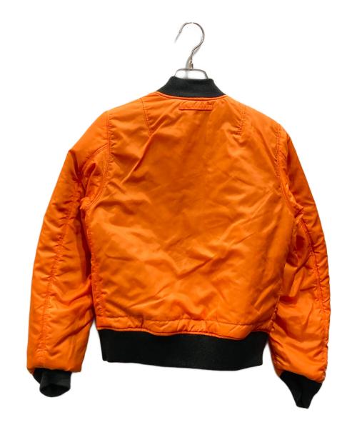 ALPHA INDUSTRIES INC（アルファインダストーリーズ）ALPHA INDUSTRIES INC (アルファインダストーリーズ) MA-1フライトジャケット ブラック×オレンジ サイズ:Mの古着・服飾アイテム