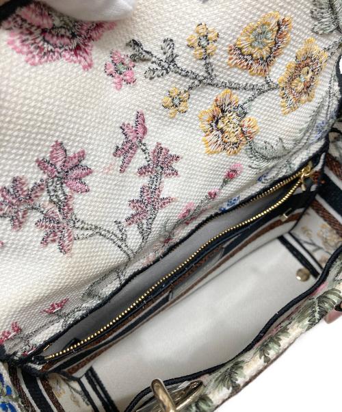 Christian Dior（クリスチャン ディオール）Christian Dior (クリスチャン ディオール) LADY D-LITE ミディアムトート /  レディ D-ライト ミディアム トート ベージュの古着・服飾アイテム