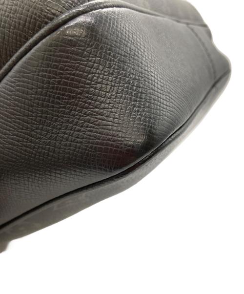 LOUIS VUITTON（ルイ ヴィトン）LOUIS VUITTON (ルイ ヴィトン) モノグラム アウトドア・メッセンジャーPM ショルダーバッグ ブラックの古着・服飾アイテム