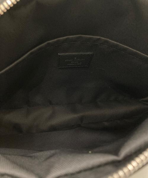 LOUIS VUITTON（ルイ ヴィトン）LOUIS VUITTON (ルイ ヴィトン) モノグラム アウトドア・メッセンジャーPM ショルダーバッグ ブラックの古着・服飾アイテム