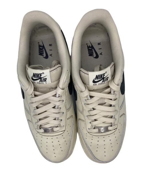 NIKE（ナイキ）NIKE (ナイキ) ローカットスニーカー アイボリー×ブラック サイズ:27.5cmの古着・服飾アイテム