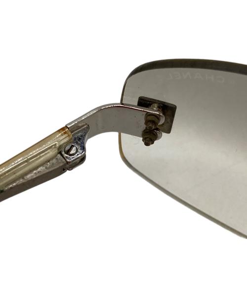 CHANEL（シャネル）CHANEL (シャネル) リムレスサングラス シルバー サイズ:58□19-95の古着・服飾アイテム