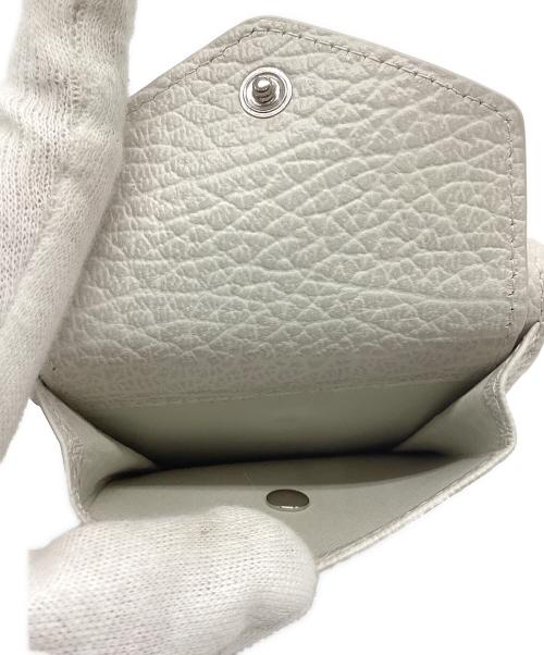 Maison Margiela（メゾンマルジェラ）Maison Margiela (メゾンマルジェラ) 4ステッチカーフ三つ折り財布 ホワイトの古着・服飾アイテム