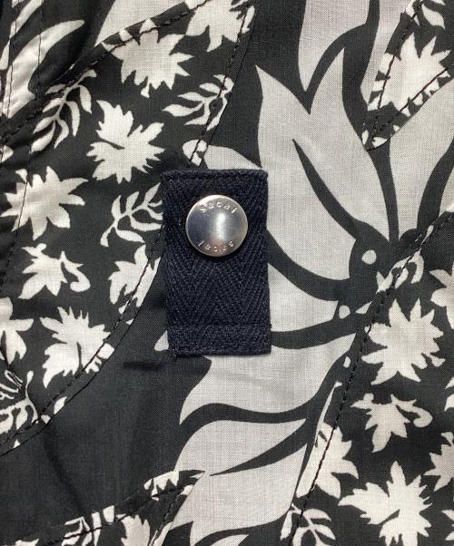 sacai（サカイ）sacai (サカイ) Floral Embroidered Patch Blouson ホワイト×ブラック サイズ:2の古着・服飾アイテム