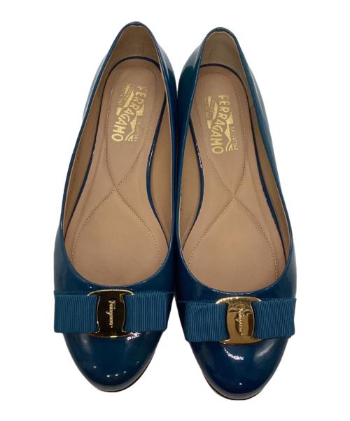Salvatore Ferragamo（サルヴァトーレ フェラガモ）Salvatore Ferragamo (サルヴァトーレ フェラガモ) バラリボンパンプス グリーン サイズ:8 1/2の古着・服飾アイテム